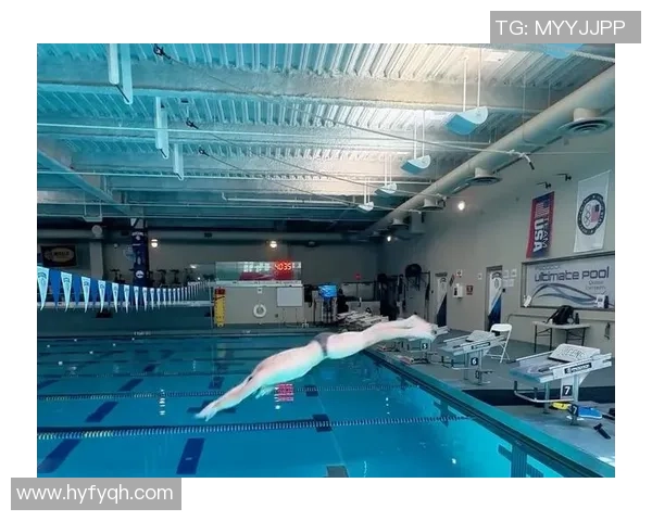 从惊险一跃到完美入水探秘跳水运动的力量与优雅结合